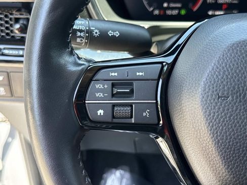 Used 2025 Honda CR-V EX-L image 42