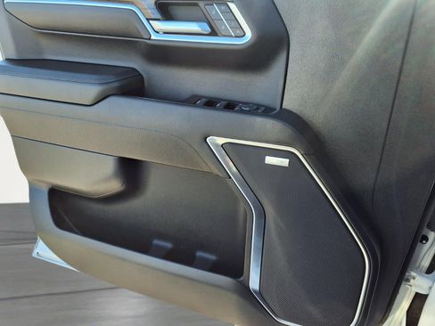 Used 2022 Chevrolet Silverado 1500 LTZ w/ LTZ Premium Package image 16