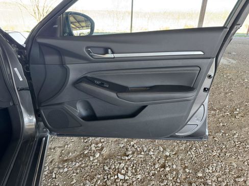 Used 2023 Nissan Altima 2.5 SV w/ SV Premium Package AWD/4WD image 37