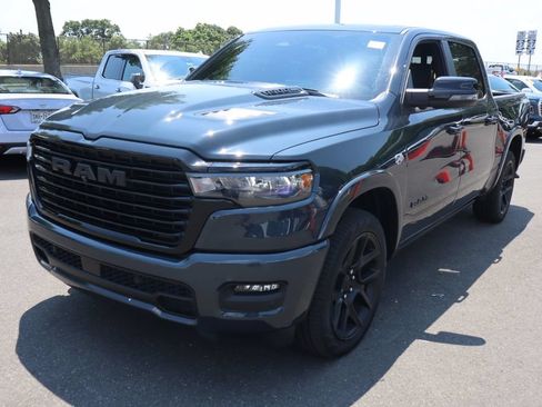 Used 2026 RAM 1500 Laramie w/ Night Edition AWD/4WD image 7