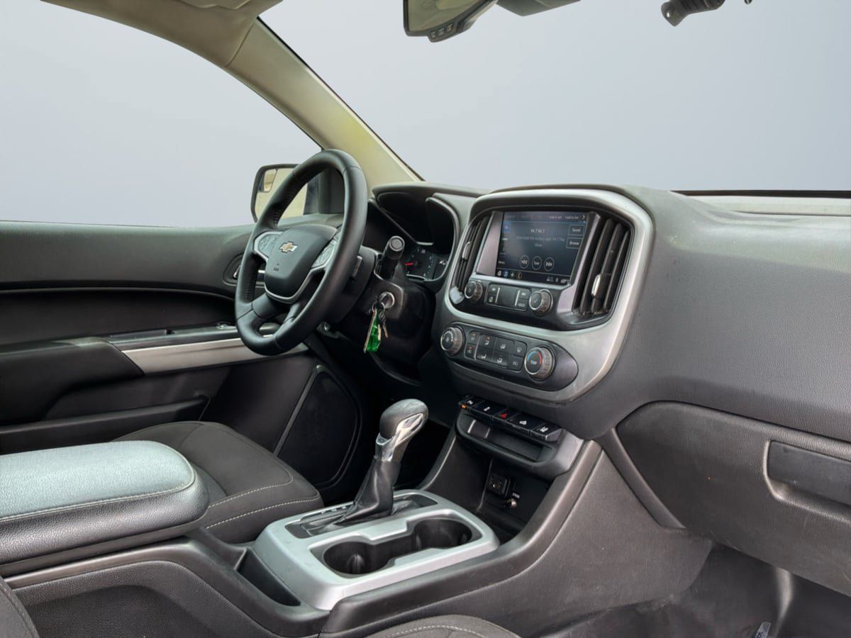 Used 2022 Chevrolet Colorado LT w/ Fleet Safety Package RWD image 14
