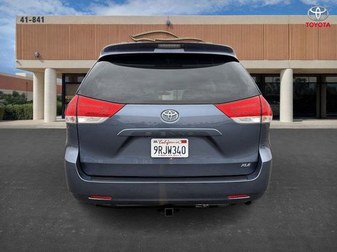 Used 2013 Toyota Sienna XLE image 6