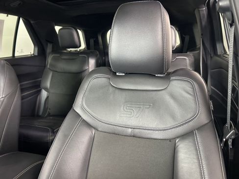 Used 2021 Ford Explorer ST w/ ST Street Pack image 22