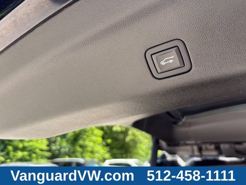 Used 2023 GMC Yukon AT4 AWD/4WD image 10
