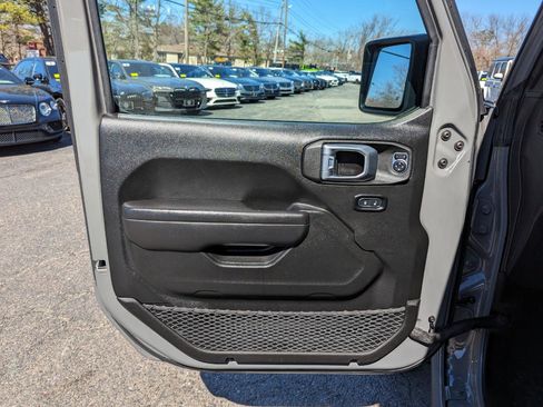 Used 2022 Jeep Wrangler Unlimited Sport AWD/4WD image 11