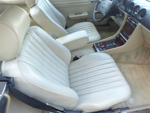 Used 1989 Mercedes-Benz 560 SL image 9