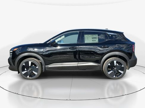 New 2026 Nissan Kicks SR image 8
