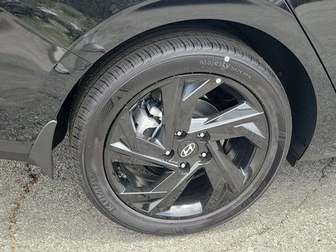 New 2026 Hyundai Elantra Sport FWD image 28
