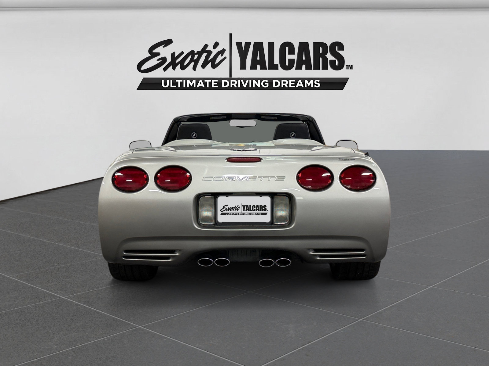 Used 2004 Chevrolet Corvette Convertible w/ Preferred Equipment Group RWD image 4