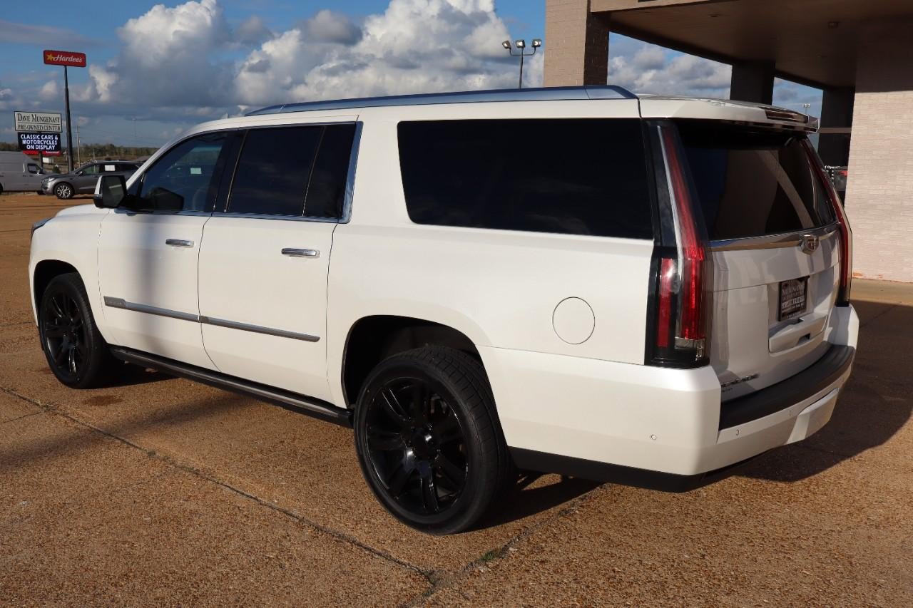 Used 2019 Cadillac Escalade ESV Platinum AWD/4WD image 3