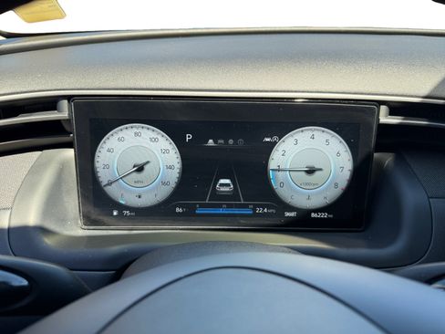 Used 2022 Hyundai Tucson SEL w/ Convenience + Premium Package FWD image 11