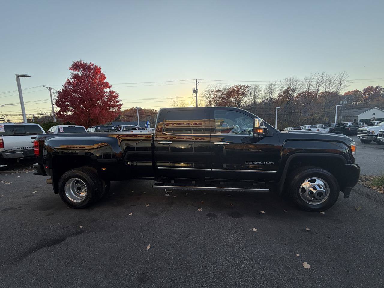 Used 2015 GMC Sierra 3500 Denali w/ Duramax Plus Package AWD/4WD image 5