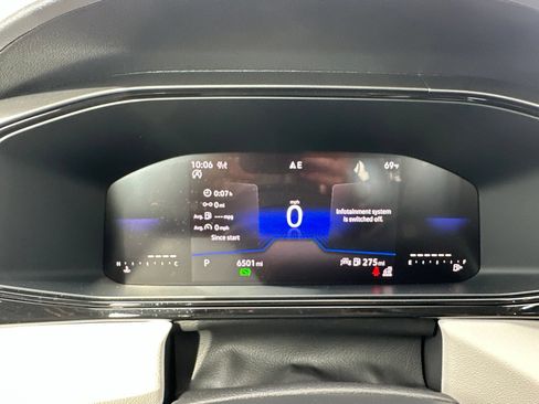 Certified 2025 Volkswagen Taos S AWD/4WD image 41