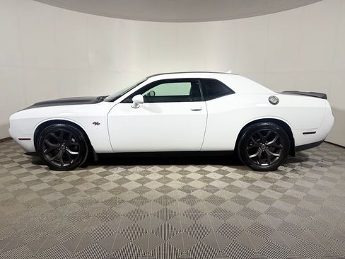 Used 2017 Dodge Challenger R/T Plus RWD image 3