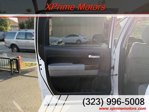 Used 2012 Toyota Tundra Limited w/ Platinum Pkg AWD/4WD image 24
