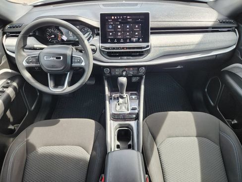 Used 2024 Jeep Compass Sport AWD/4WD image 2