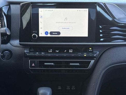 Used 2025 Toyota Camry LE image 17