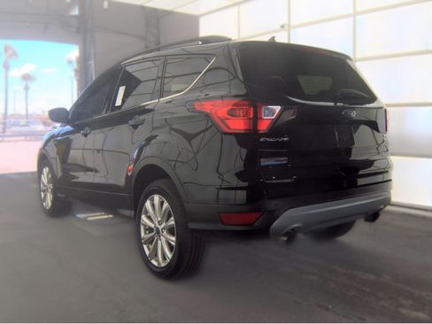 Used 2019 Ford Escape SEL FWD image 6