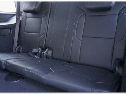 Used 2020 GMC Yukon SLT image 13