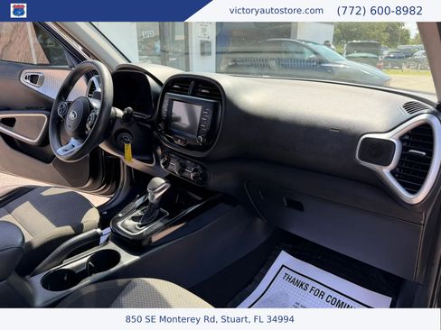 Used 2020 Kia Soul LX FWD image 21