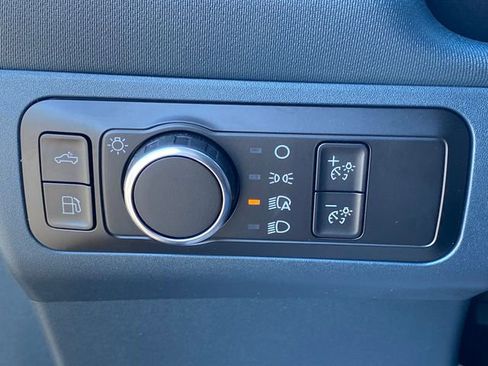 New 2025 Ford Maverick XLT image 32