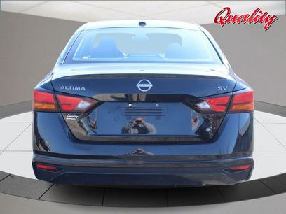 Used 2024 Nissan Altima 2.5 SV