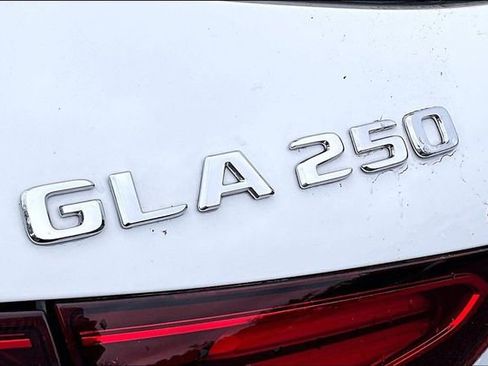 Used 2026 Mercedes-Benz GLA 250 4MATIC image 7