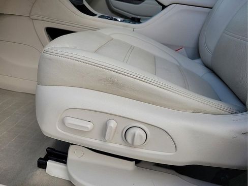 Used 2022 GMC Acadia Denali w/ Denali Ultimate Package image 11