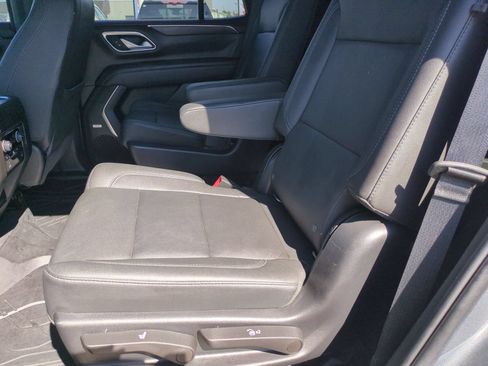 Used 2022 Chevrolet Tahoe Z71 w/ Luxury Package AWD/4WD image 23