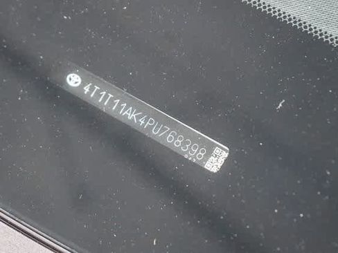 Certified 2023 Toyota Camry SE w/ Convenience Package image 30