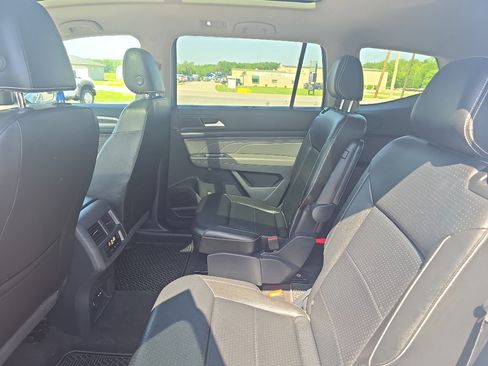 Used 2022 Volkswagen Atlas SEL image 11