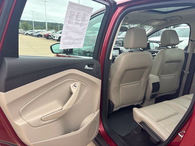 Used 2017 Ford C-MAX Titanium w/ Equipment Group 301A FWD image 32