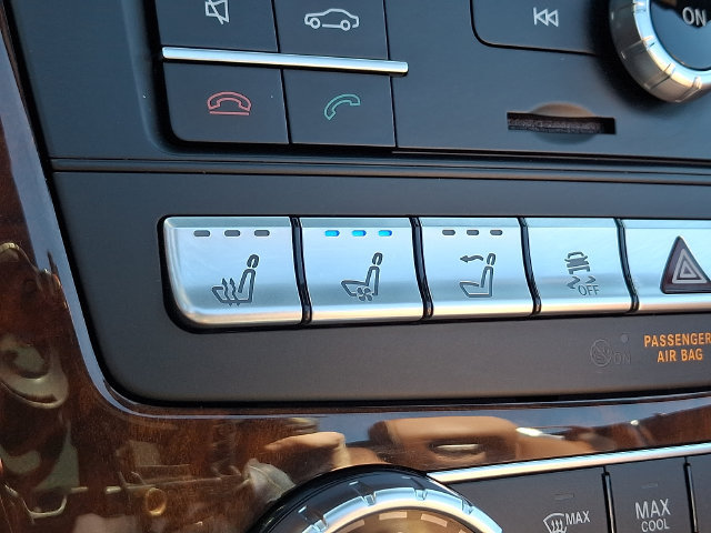 Used 2019 Mercedes-Benz SL 550 image 24