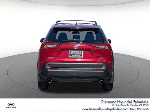 Used 2021 Toyota RAV4 XLE w/ Carpet Mat Package (TMS) FWD image 6