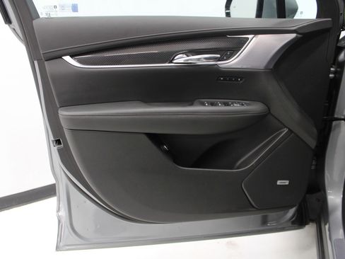 Certified 2024 Cadillac XT6 Sport w/ LPO, Floor Liner Package image 15