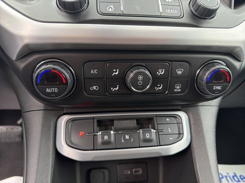 Used 2020 GMC Acadia SLE w/ Driver Convenience Package image 15