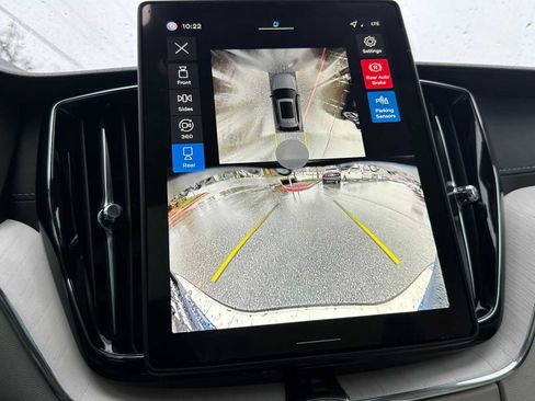 New 2026 Volvo XC60 B5 Ultra w/ Protection Package Premier image 26