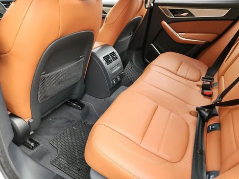 Used 2026 Jaguar F-PACE R-Dynamic S image 21