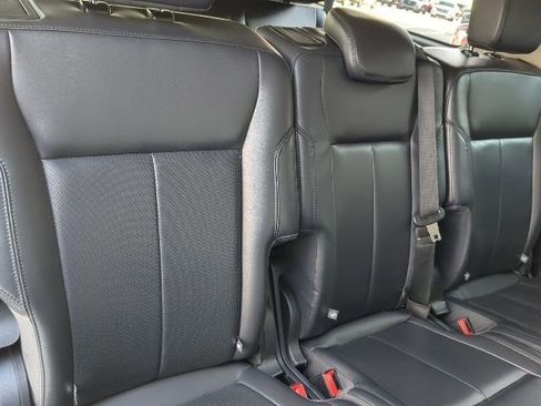 Used 2024 Ford Expedition Max XLT image 36