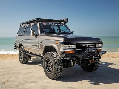 Used 1990 Toyota Land Cruiser image 4