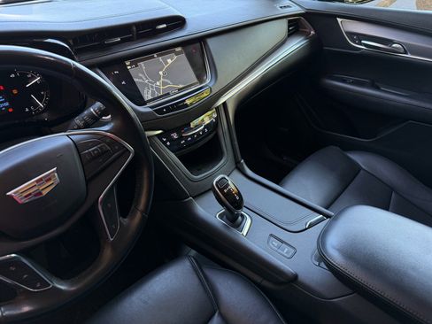 Used 2019 Cadillac XT5 Premium Luxury w/ Driver Assist Package FWD image 19