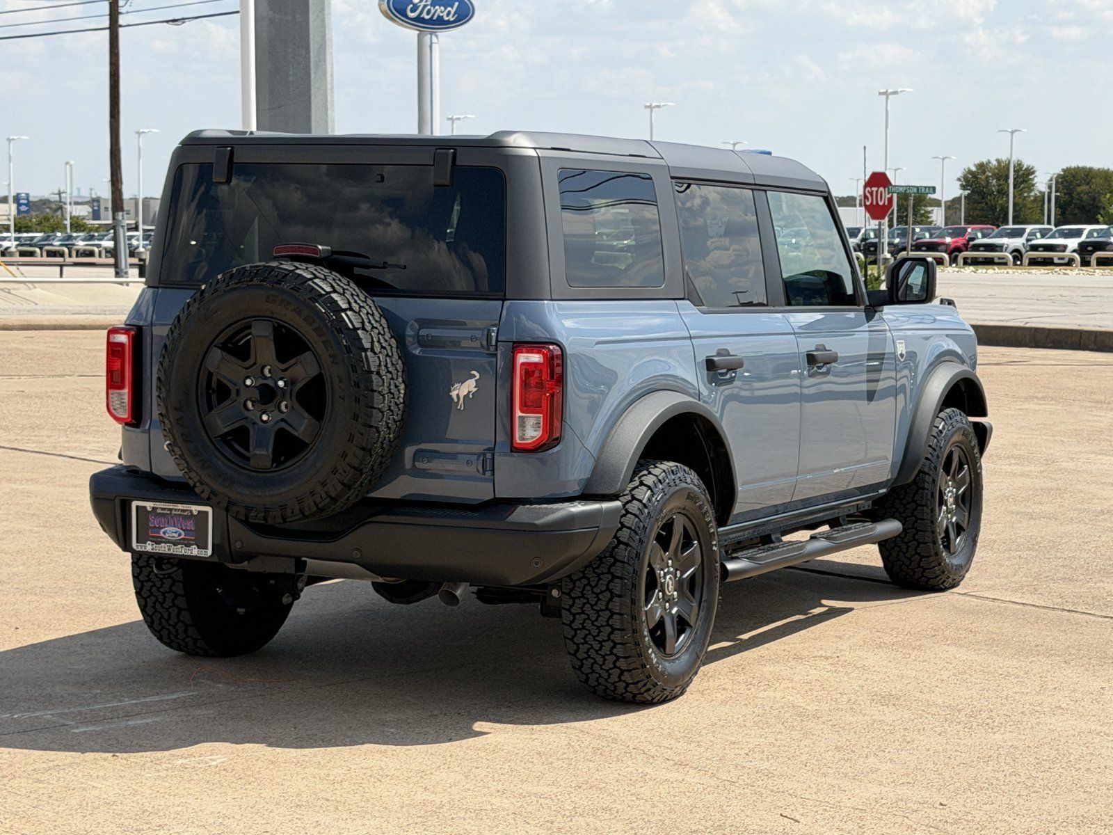 Used 2025 Ford Bronco Big Bend w/ Black Diamond Package AWD/4WD image 4