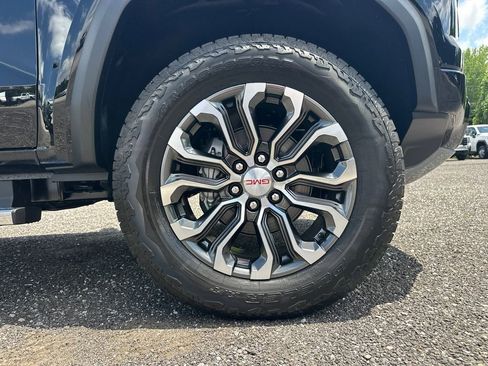New 2026 GMC Canyon Denali AWD/4WD image 13