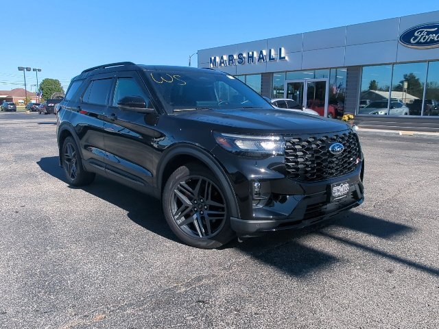 Used 2025 Ford Explorer ST w/ Sun And Sound Package AWD/4WD image 3
