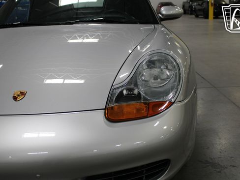 Used 2001 Porsche Boxster S RWD image 11