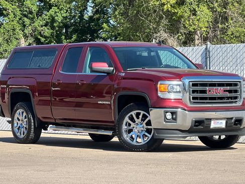 Used 2015 GMC Sierra 1500 SLE w/ SLE Value Package AWD/4WD image 2
