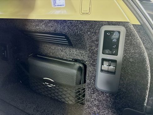 New 2026 Land Rover Range Rover SE image 24