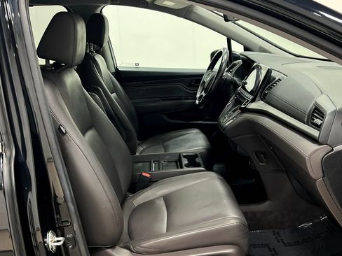 Used 2018 Honda Odyssey Touring image 36