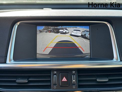 Used 2018 Kia Optima EX w/ Premium Package image 21