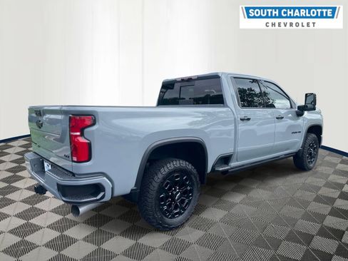 Used 2024 Chevrolet Silverado 2500 LTZ w/ LTZ Plus Package AWD/4WD image 4